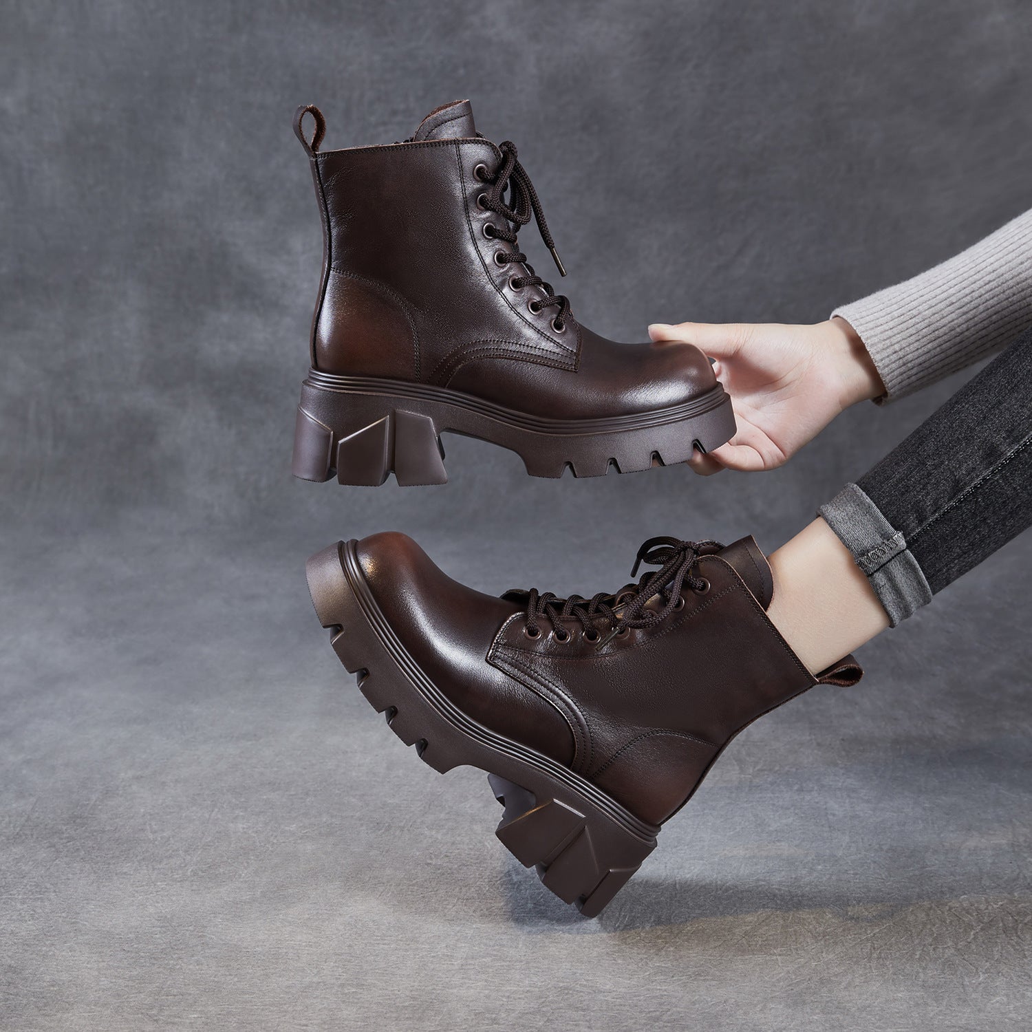 Women's Minimalist Plain Leather Chunky Platform Boots-RAIIFY