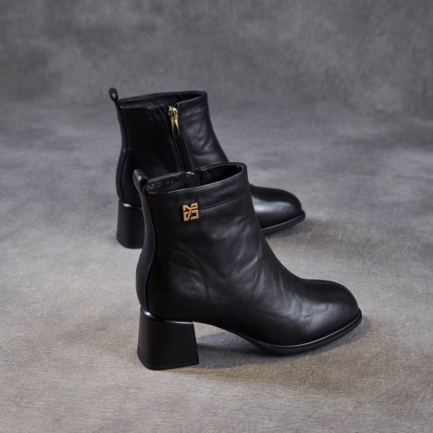 Women's Retro Leather Furred Chunky Heel Ankle Boots-RAIIFY