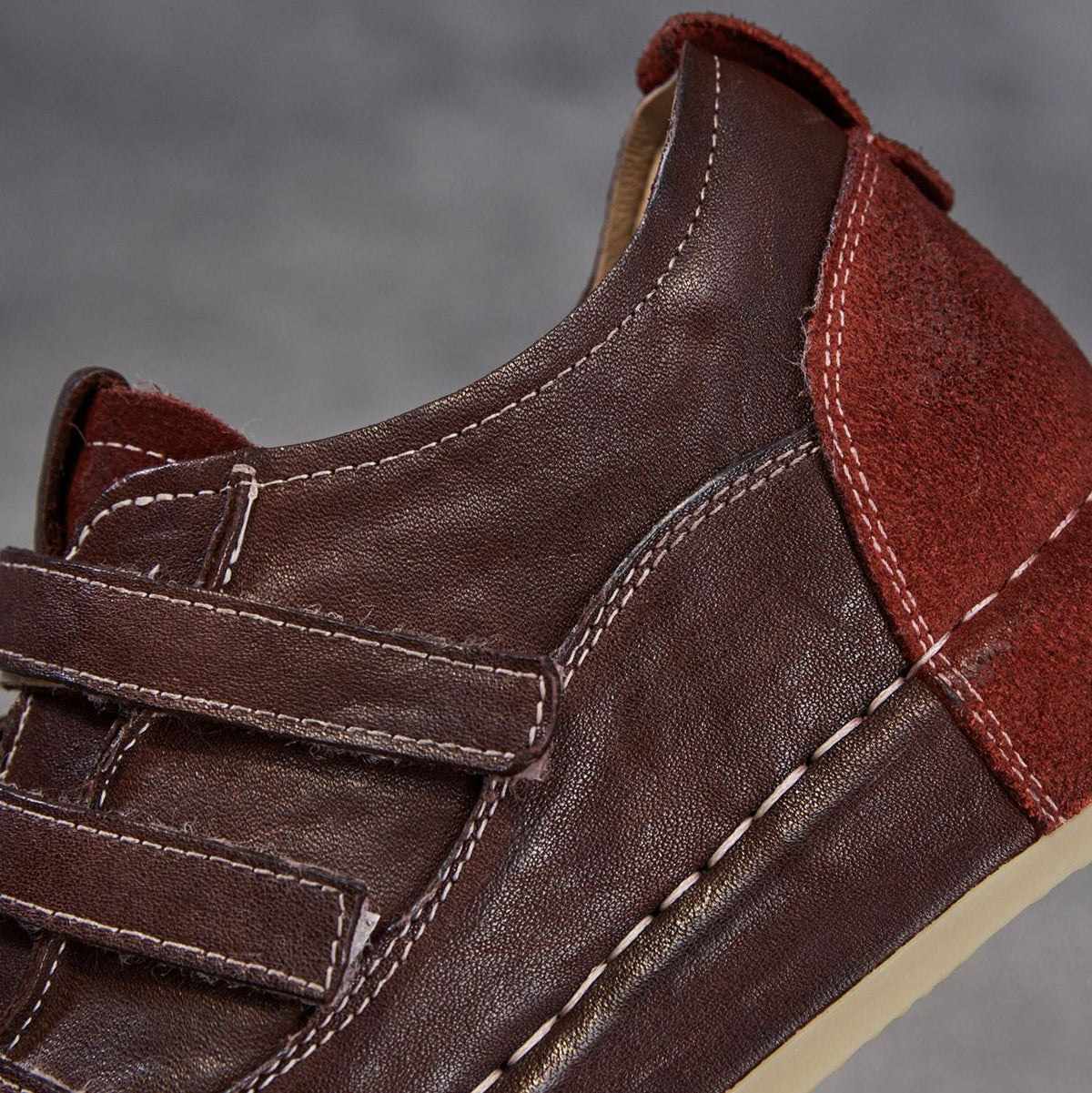 Women's Retro Minimalist Leather Velcro Flat Casual Shoes-RAIIFY