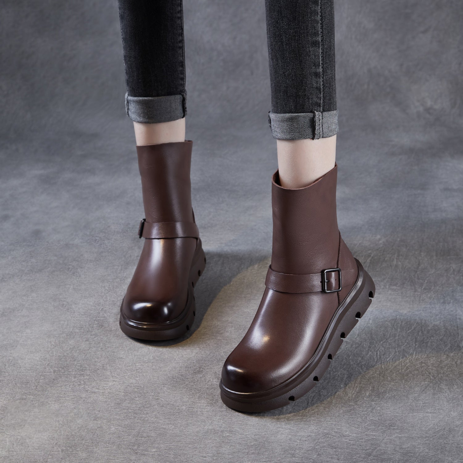 Women's Retro Leather Back Zipper Minimalist Boots-RAIIFY