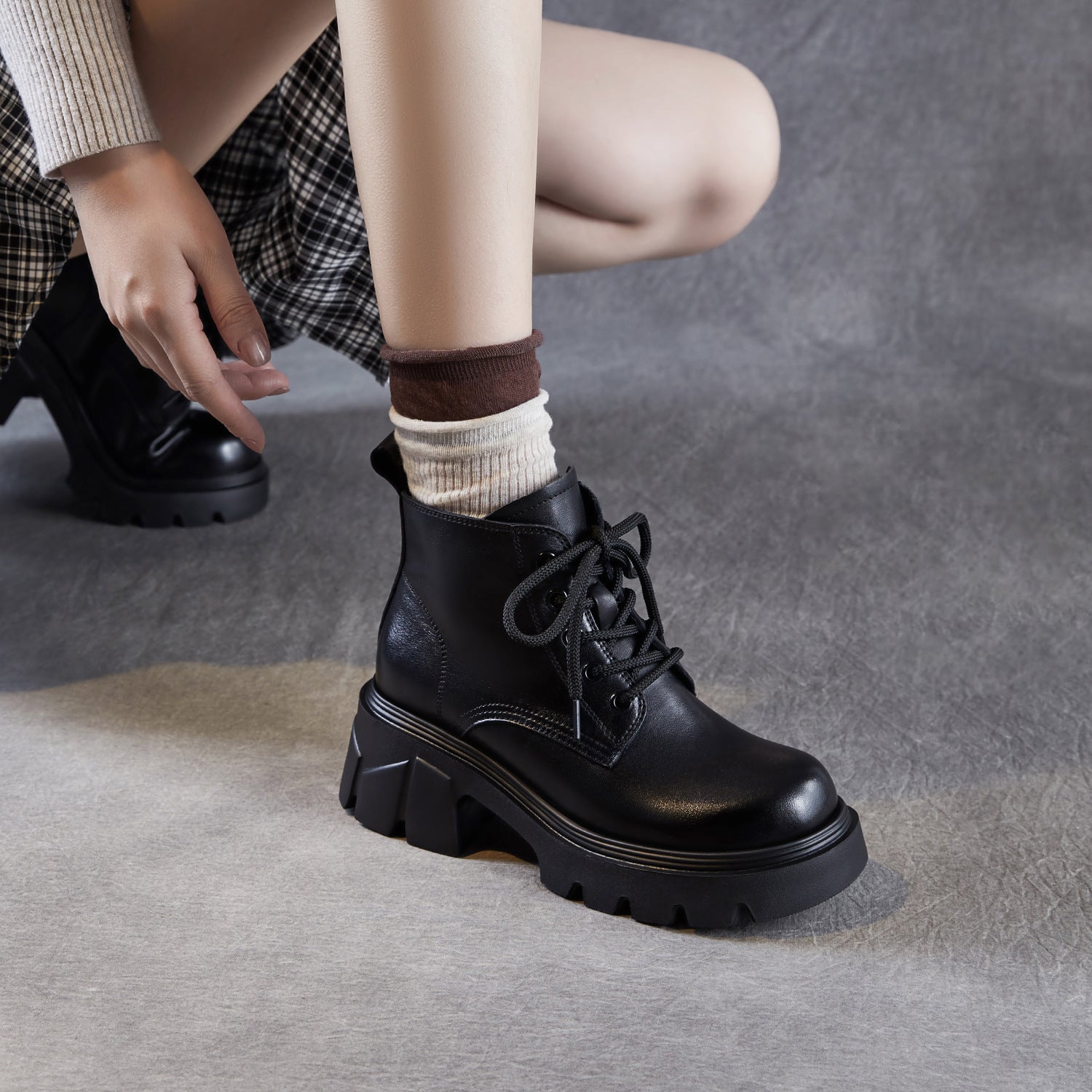 Women's Cowhide Leather Chunky Heel Ankle Boots-RAIIFY