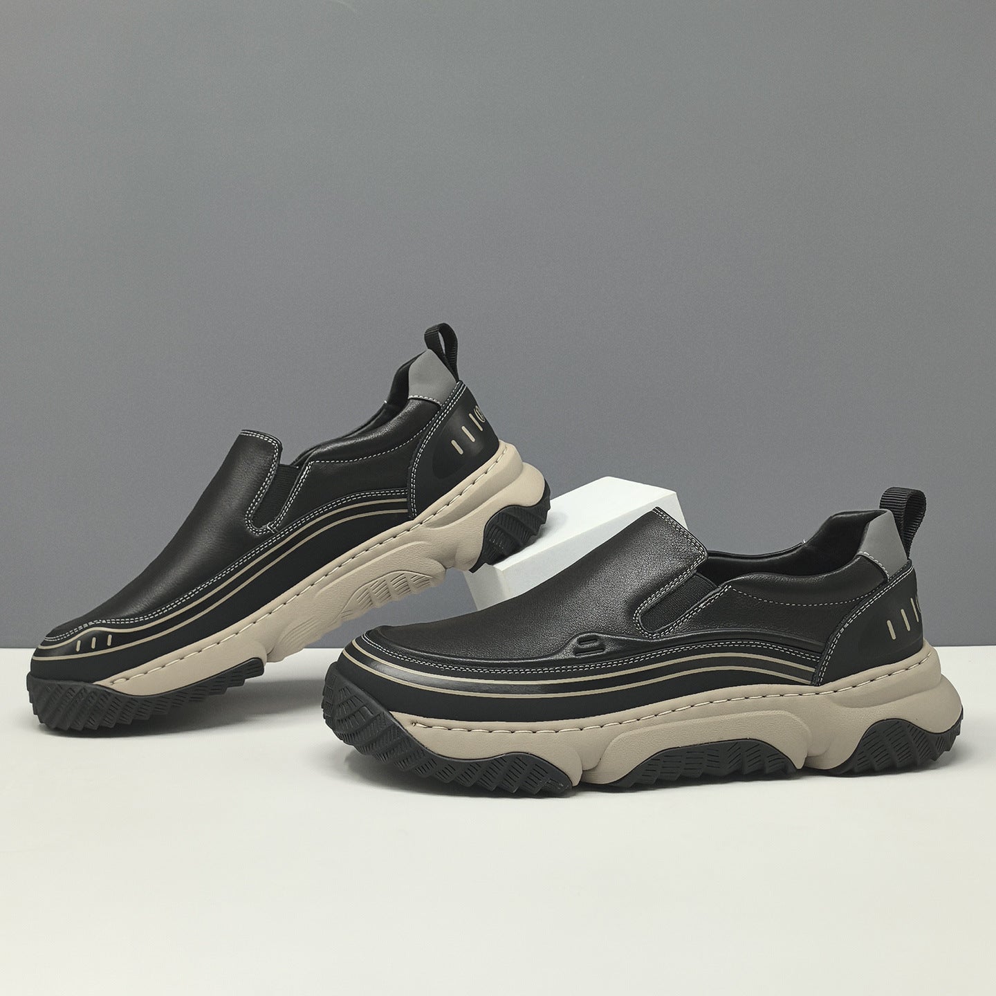 Men's Retro Casual Leather Slip-on Loafers-RAIIFY