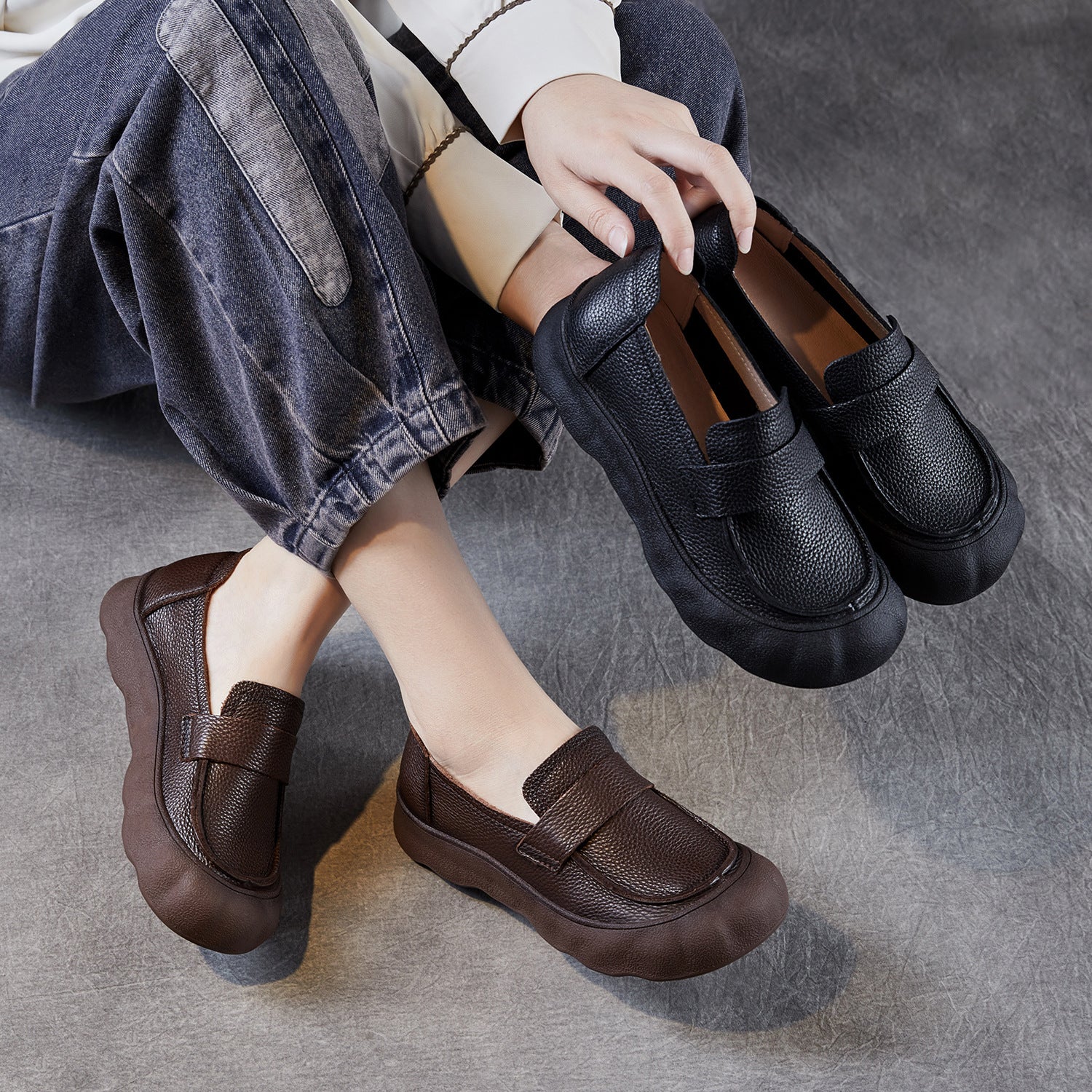 Women's Retro Soft Leather Flat Casual Loafers-RAIIFY