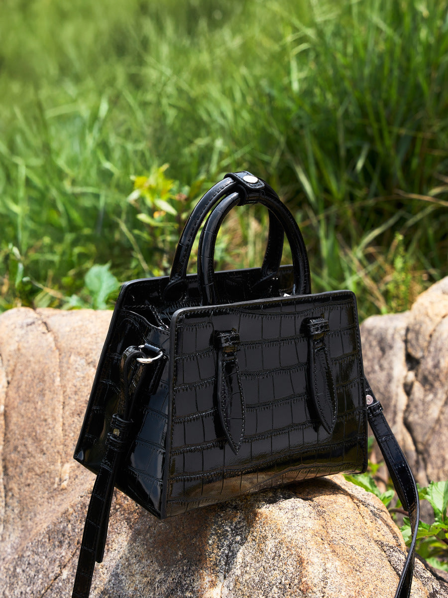 Women Retro Embossed Cowhide Leather Casual Purse-RAIIFY