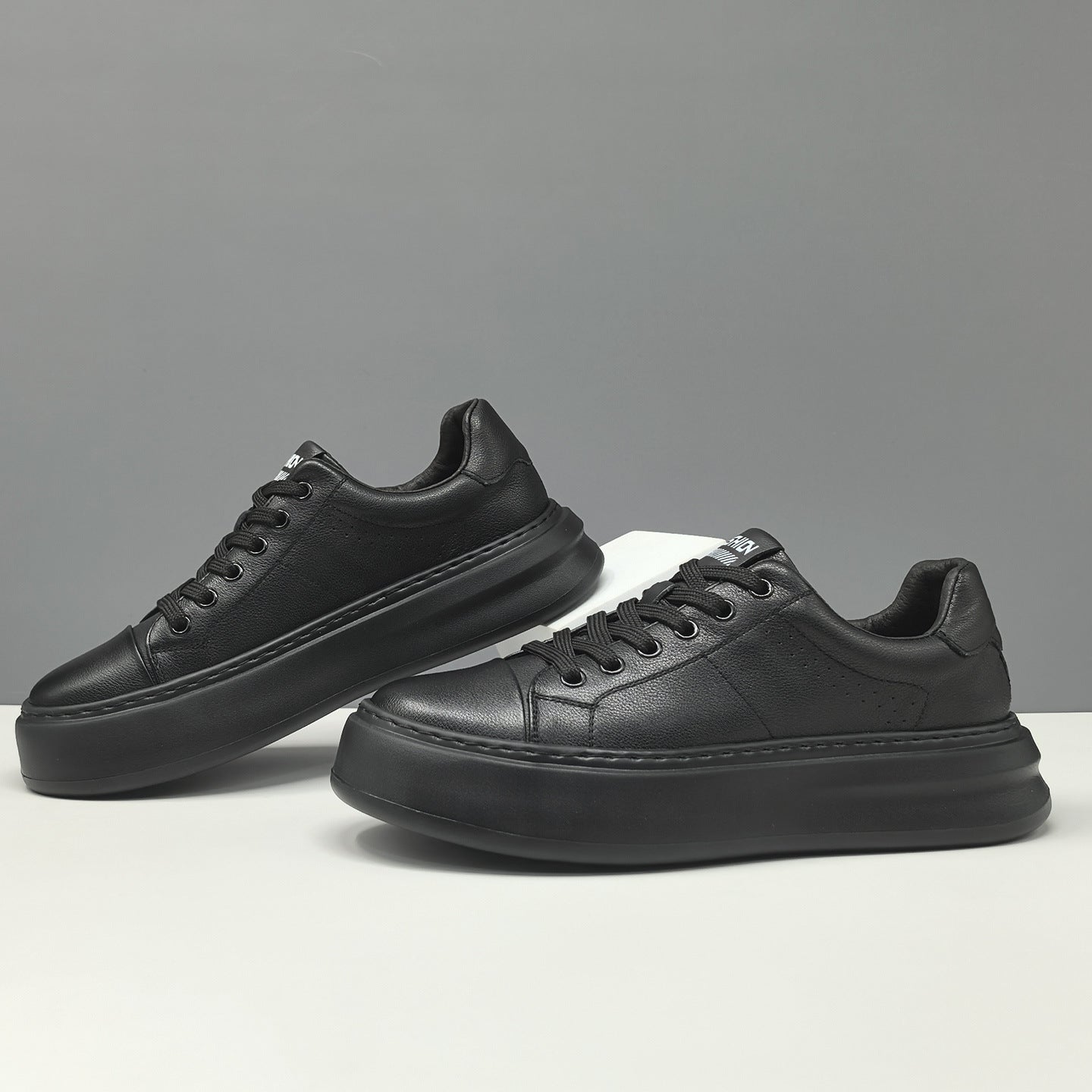Men's Plain Leather Fashion Casual Flat Sneakers-RAIIFY