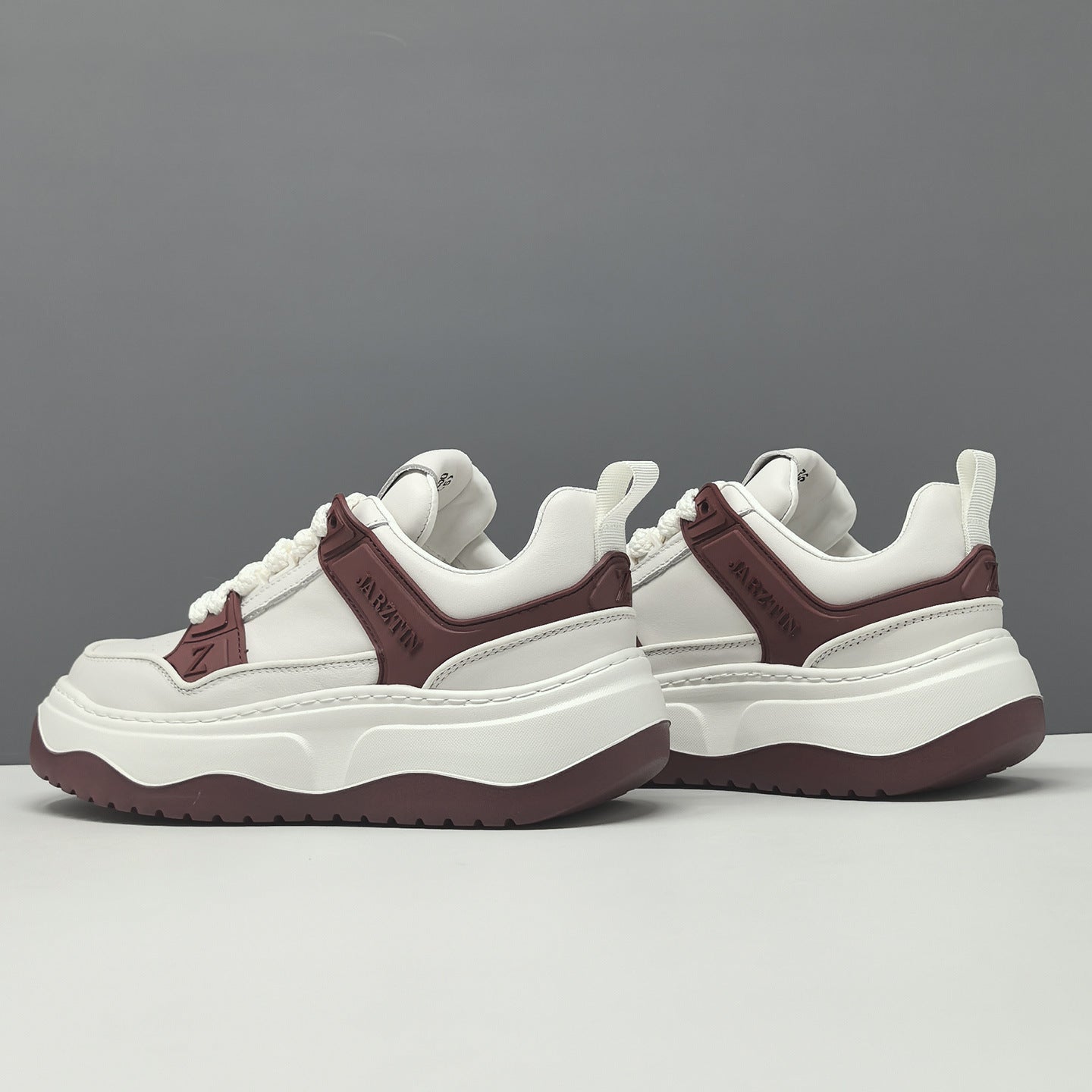 Men's Stylish Breathable Quilted Leather Casual Sneakers-RAIIFY