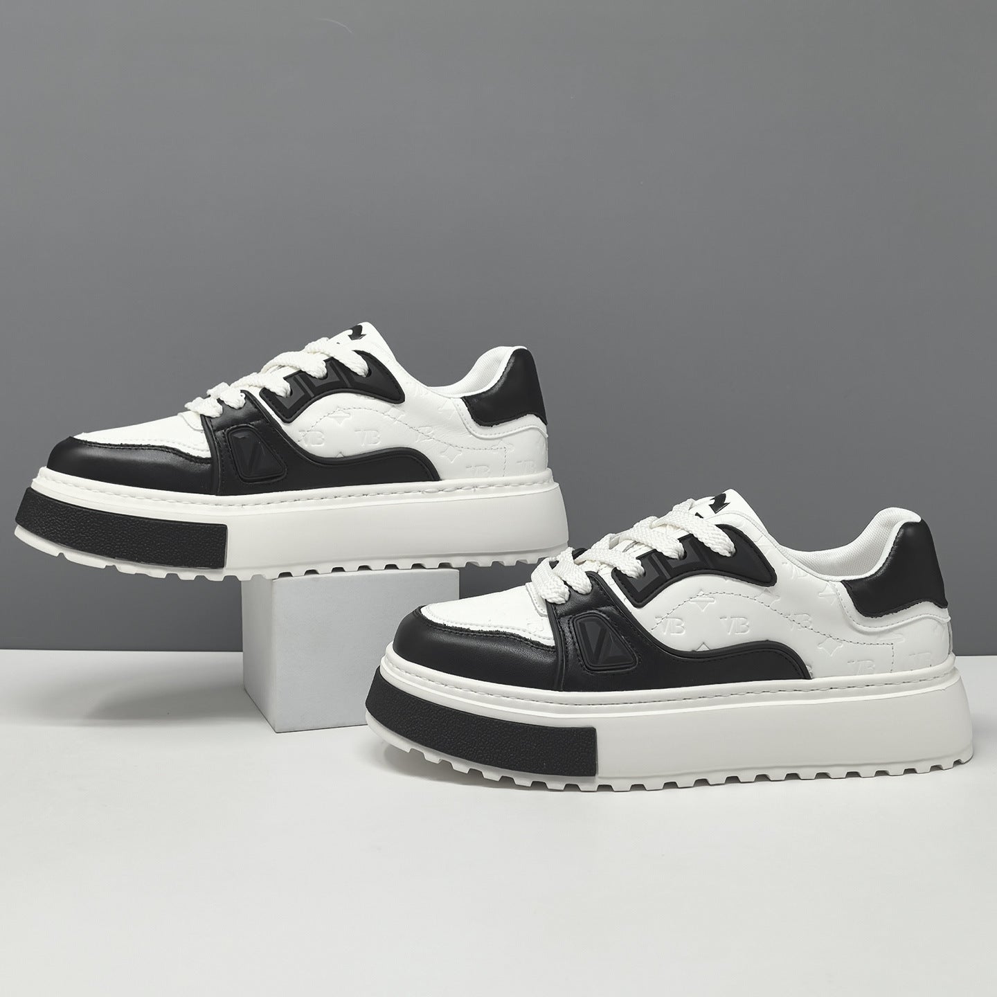 Men's Fashion Embossed Leather Thick Soled Sneakers-RAIIFY