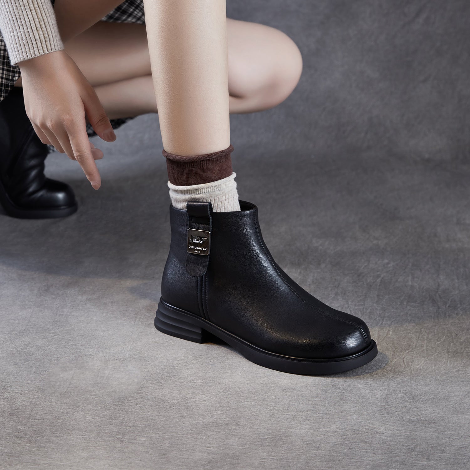 Women's Minimalist Soft Leather Furred Ankle Boots-RAIIFY