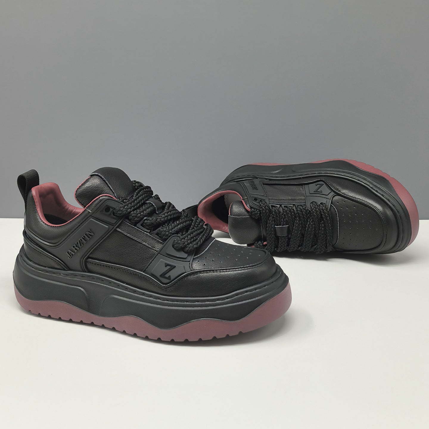 Men's Stylish Breathable Quilted Leather Casual Sneakers-RAIIFY