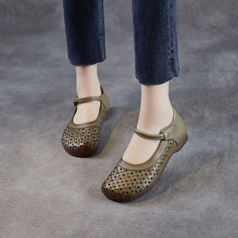 Women Retro Plain Hollow Leather Low Top Flats-RAIIFY