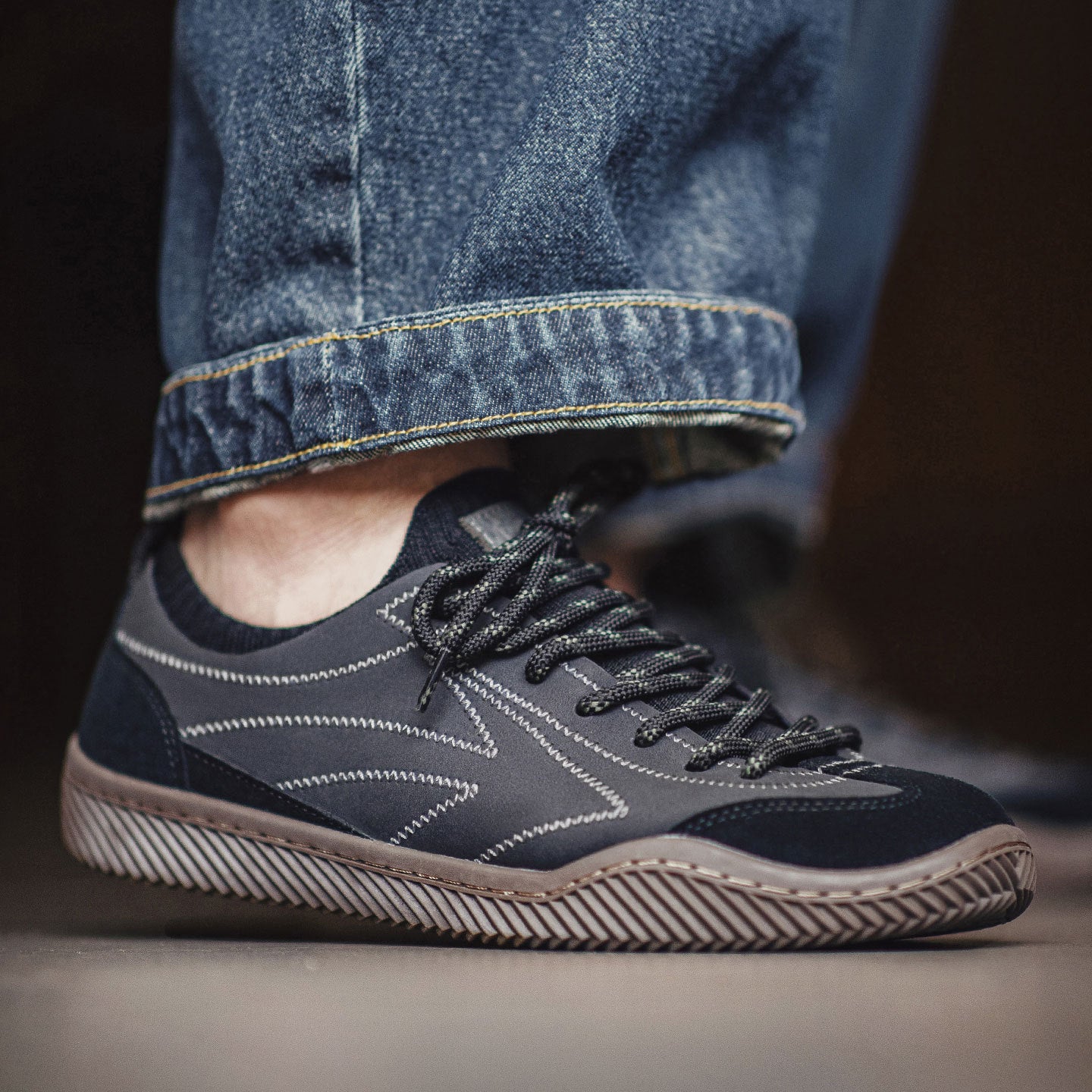 Men’s Casual Leather Comfortable Low-Top Sneakers-RAIIFY