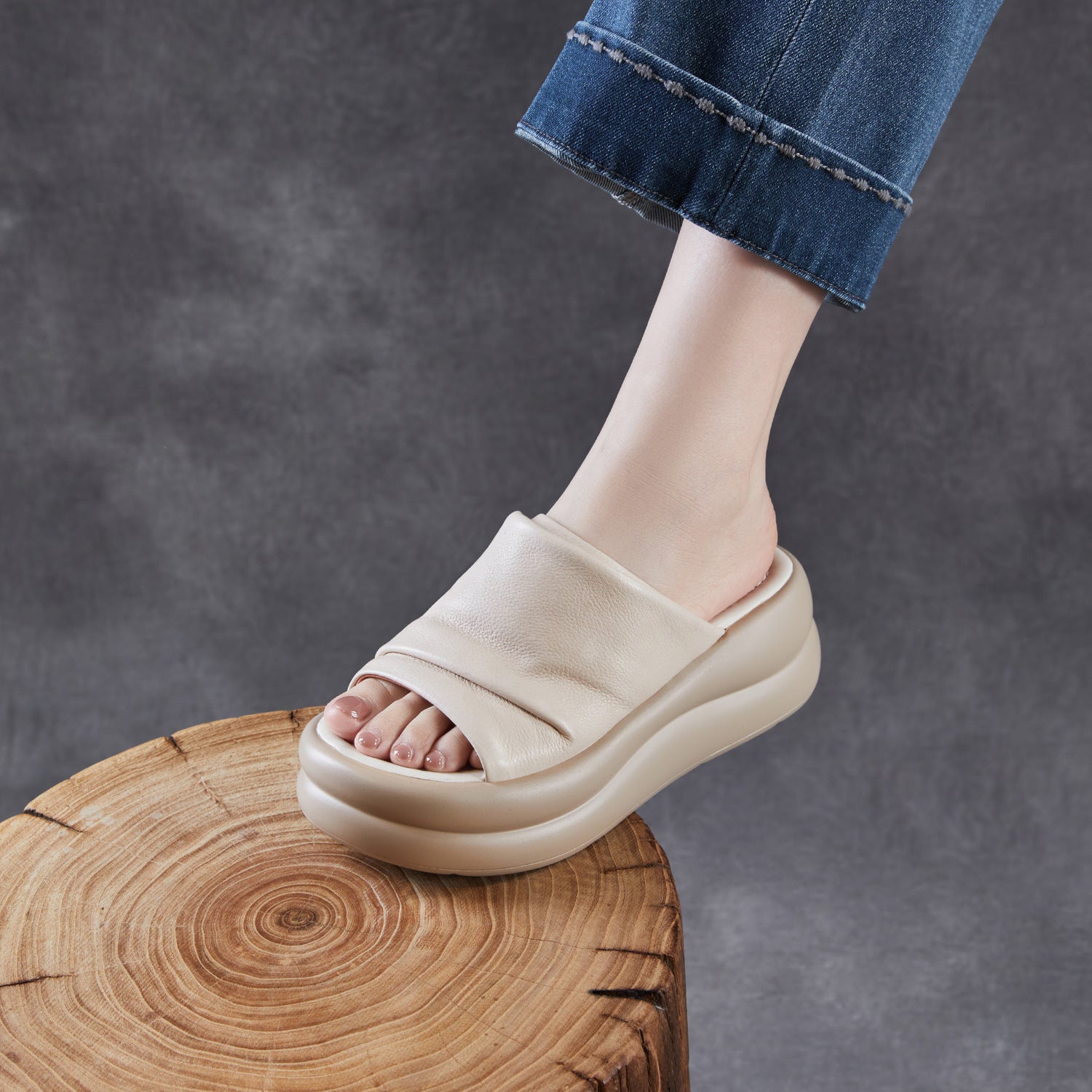 Women's Pleated Leather Platform Casual Open Toe Slides-RAIIFY