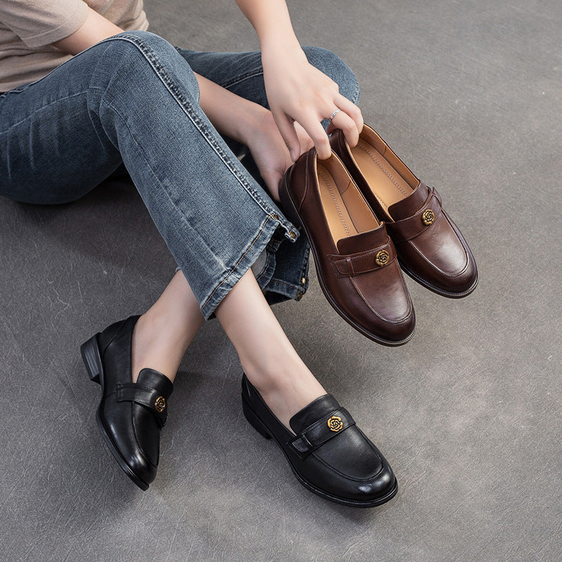 Women Metal Flower Decor Retro Leather Casual Loafers-RAIIFY
