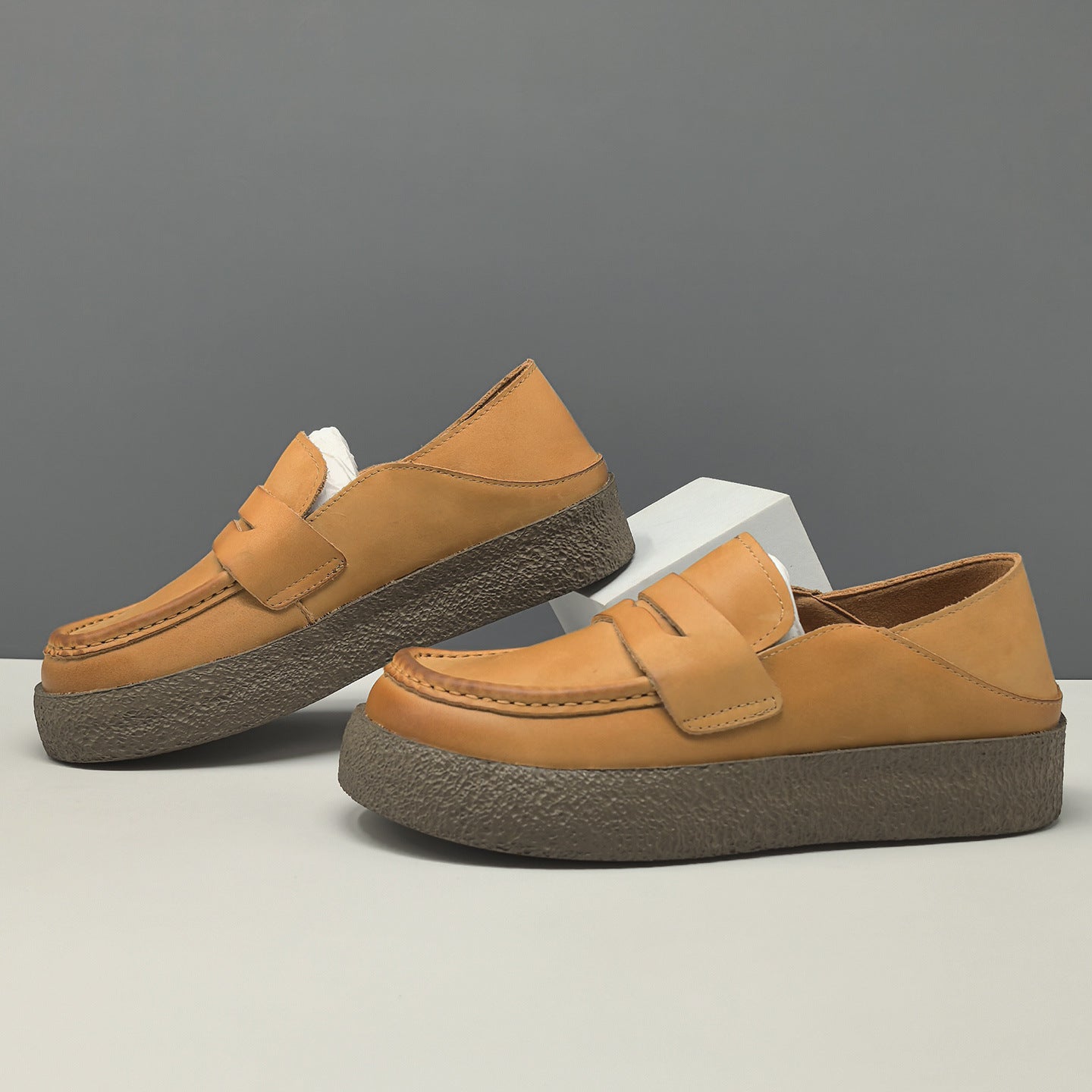 Men's Retro Plain Leather Casual Slip-on Loafers-RAIIFY