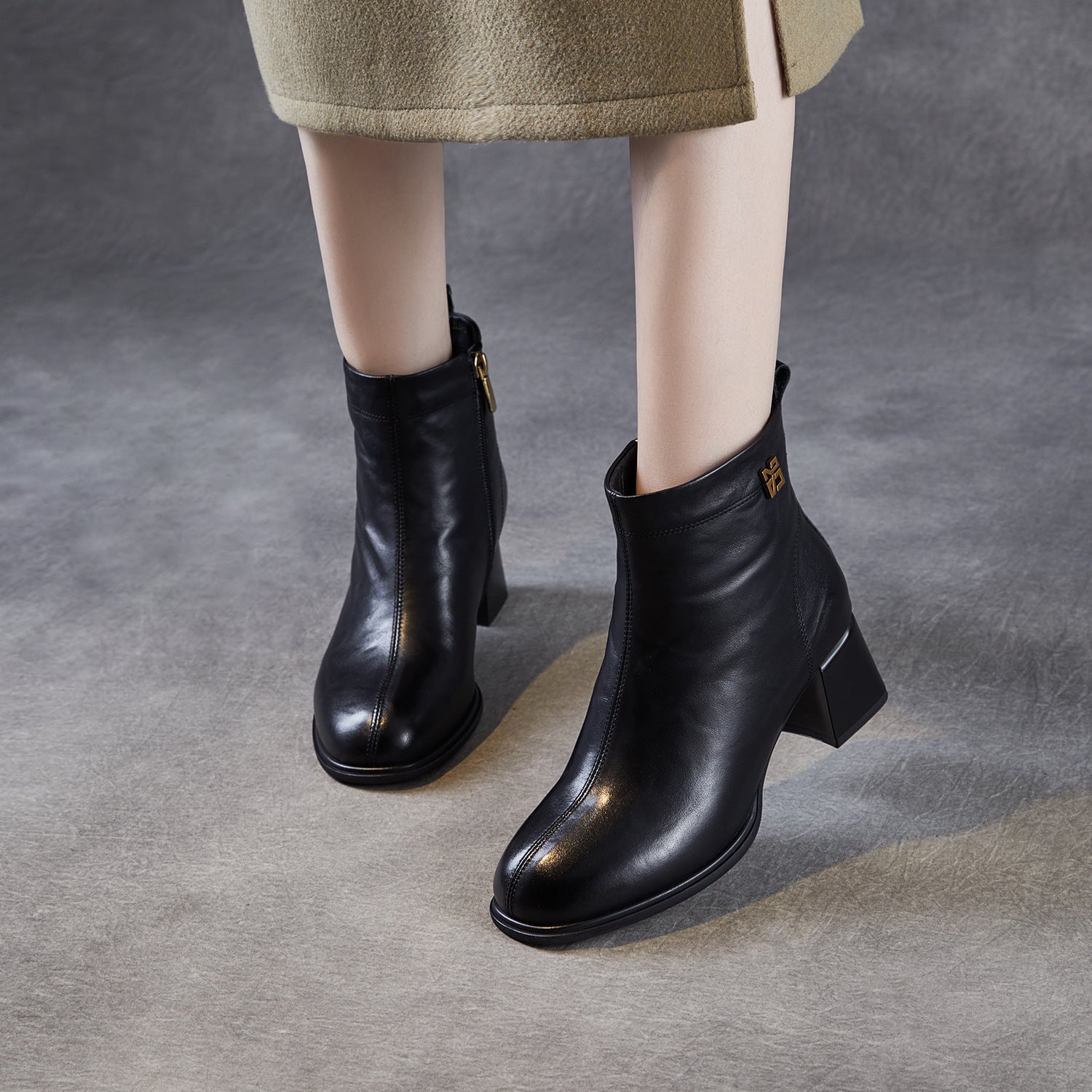 Women's Retro Leather Furred Chunky Heel Ankle Boots-RAIIFY