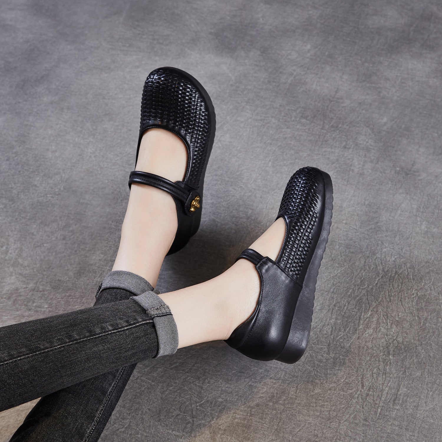 Women's Retro Quilted Leather Casual Mary Jane Shoes