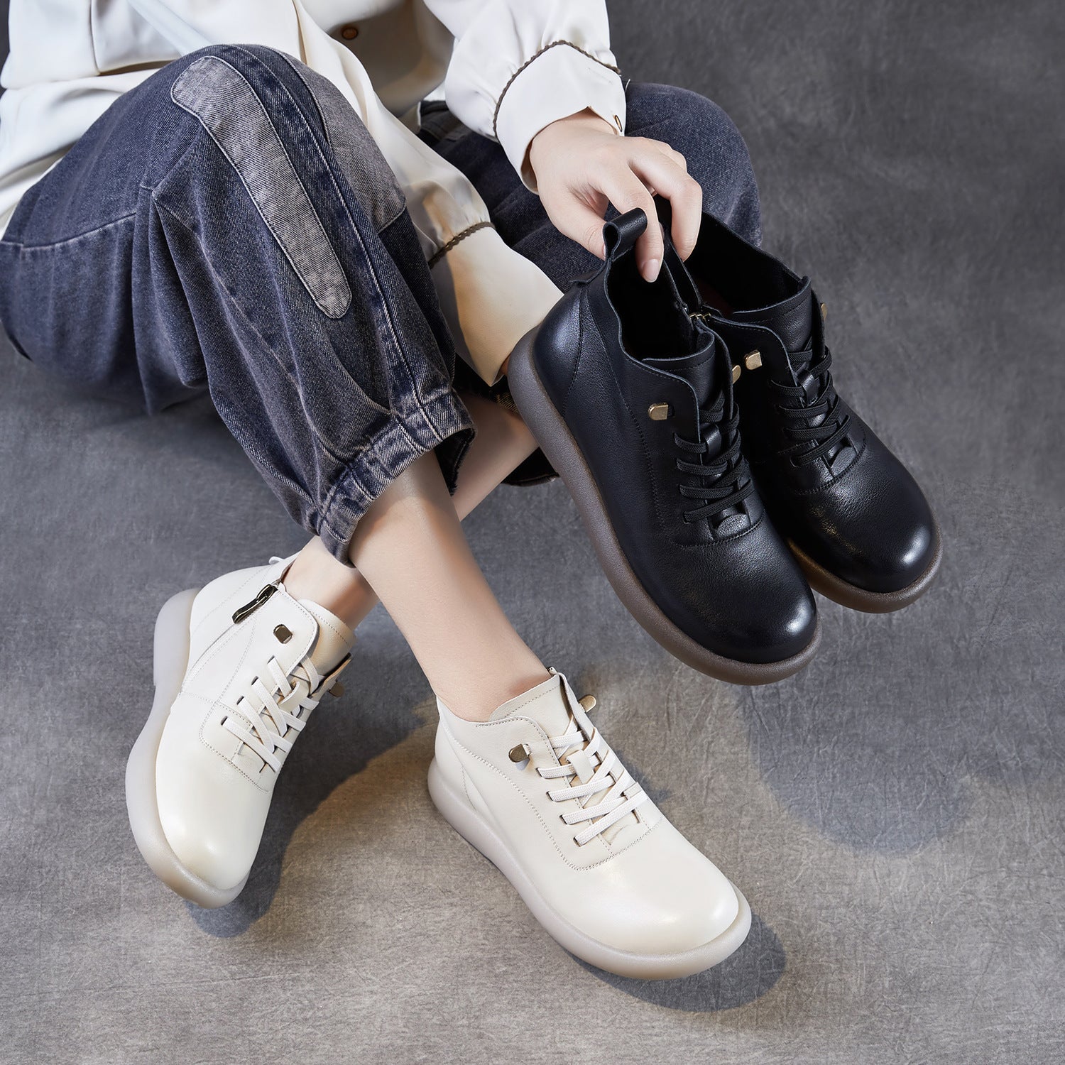 Women's Minimalist Soft Leather Flat Ankle Boots-RAIIFY