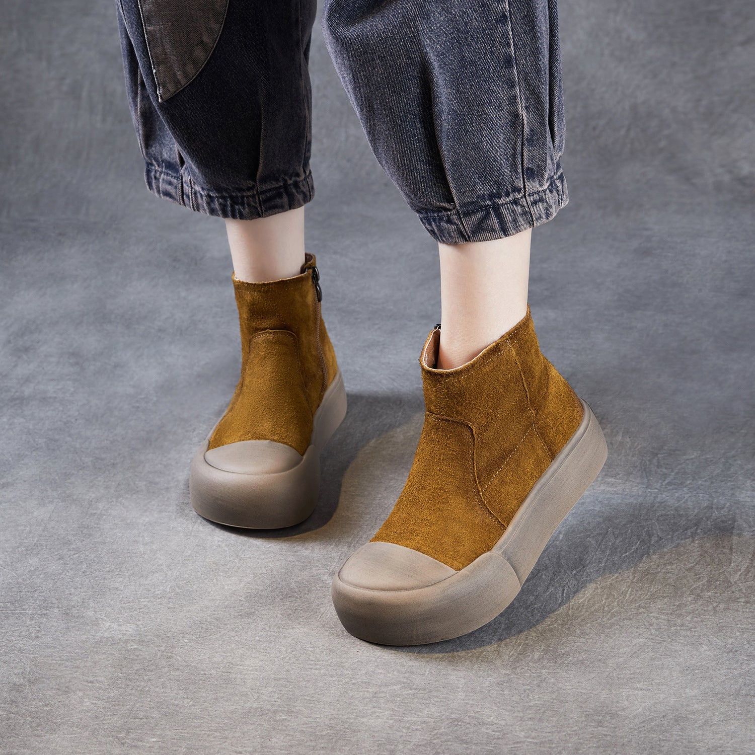 Women's Retro Minimalist Leather Platform Ankle Boots-RAIIFY