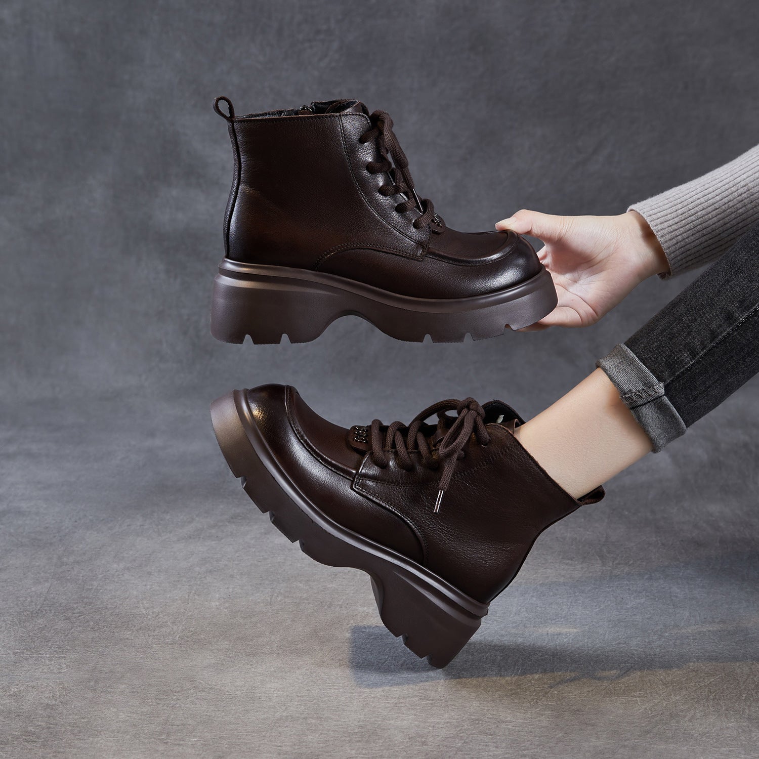 Women's Retro Plain Leather Comfort Platform Ankle Boots-RAIIFY