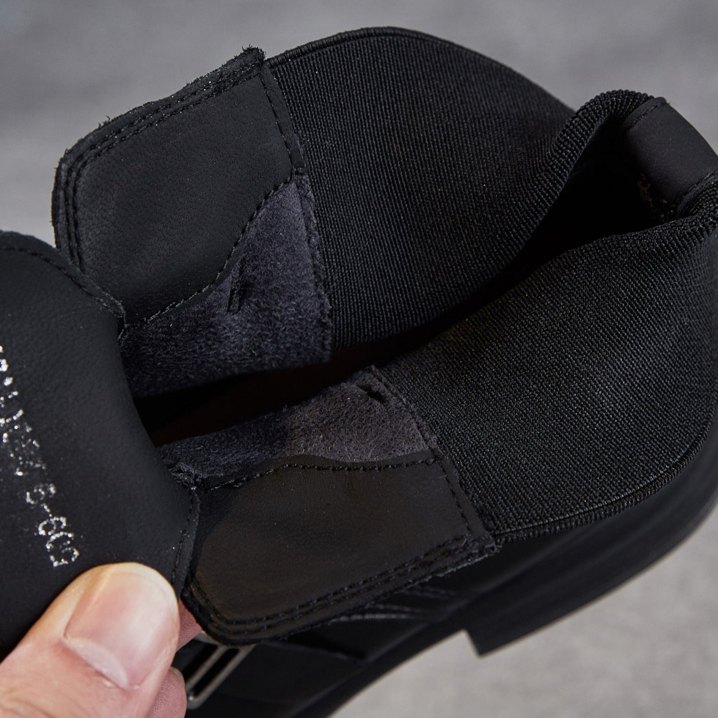 Women's Retro Buckle Leather Slip-on Ankle Boots-RAIIFY