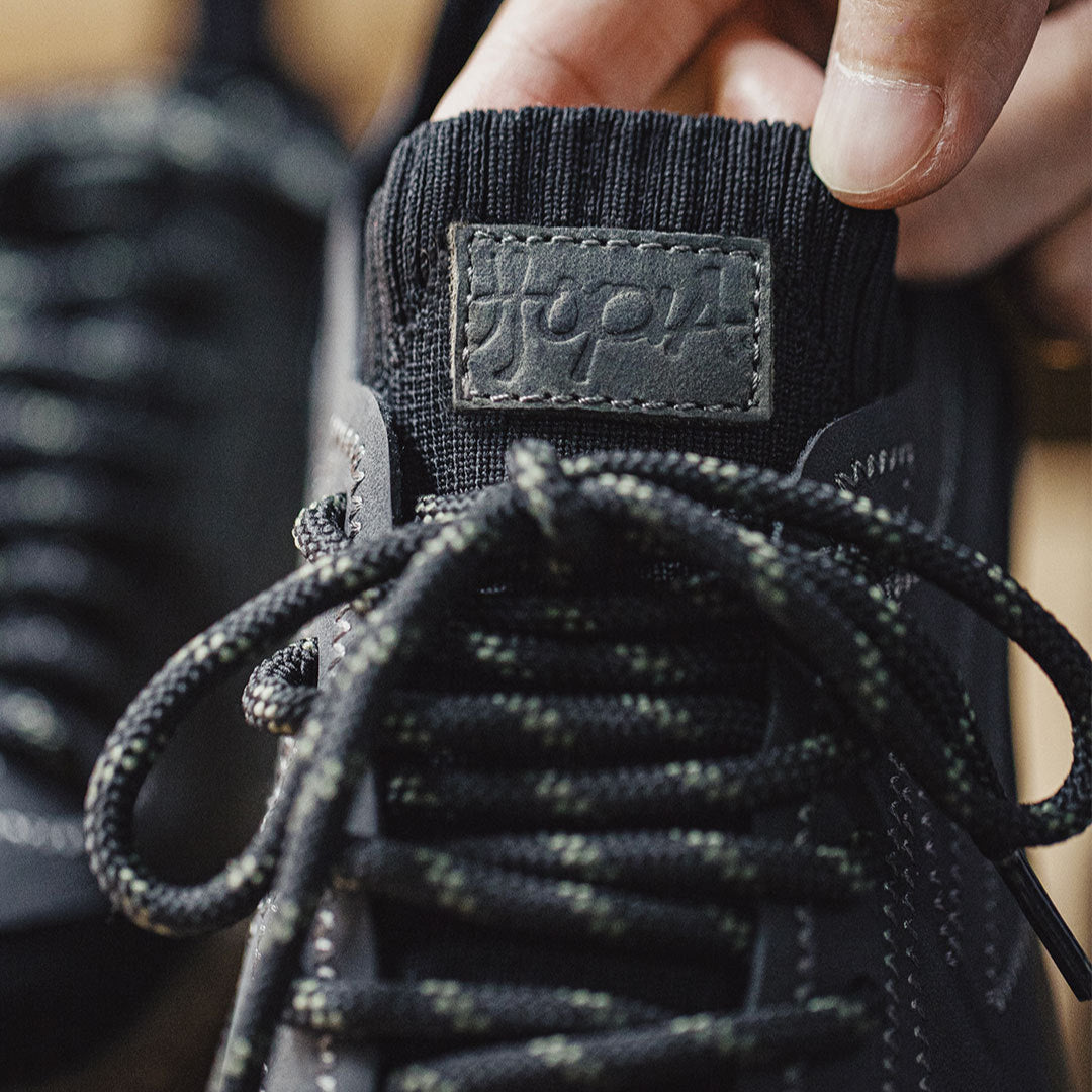 Men’s Casual Leather Comfortable Low-Top Sneakers-RAIIFY