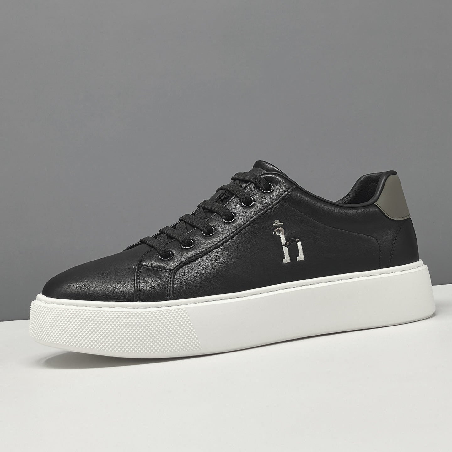 Men's Fashion Embroidery Leather Skate Shoes-RAIIFY