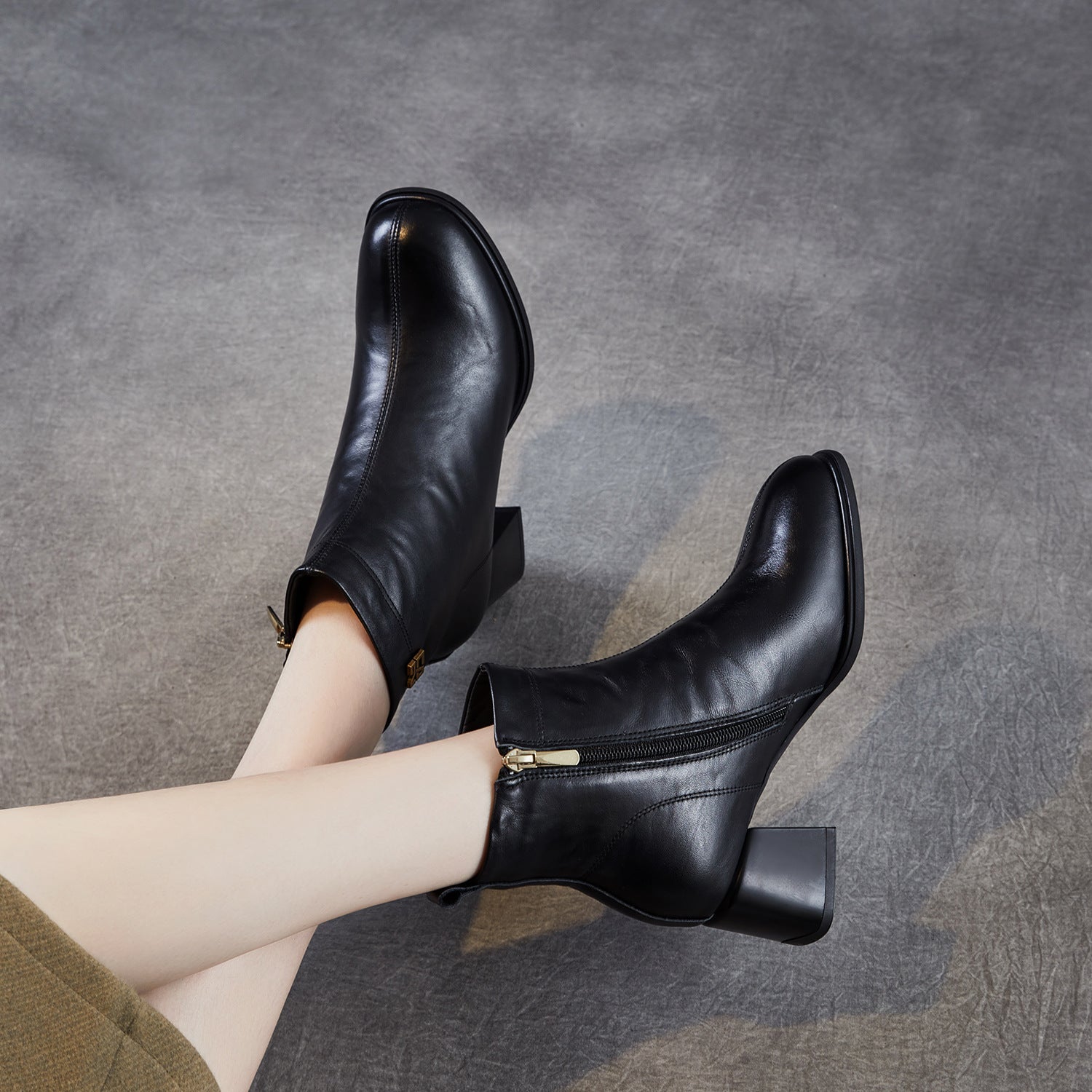 Women's Retro Leather Furred Chunky Heel Ankle Boots-RAIIFY