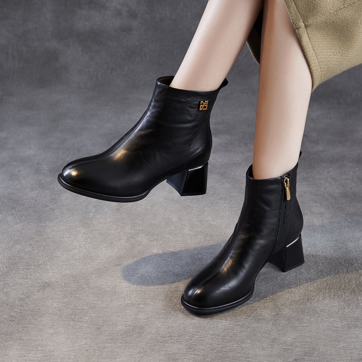 Women's Retro Leather Furred Chunky Heel Ankle Boots-RAIIFY