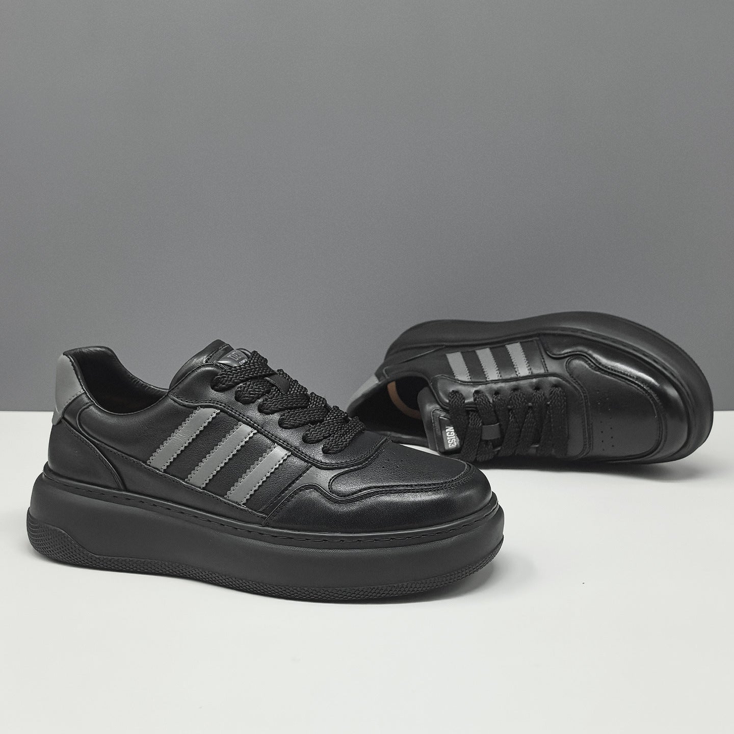 Men's Fashion Quilted Breathable Leather Court Sneakers-RAIIFY