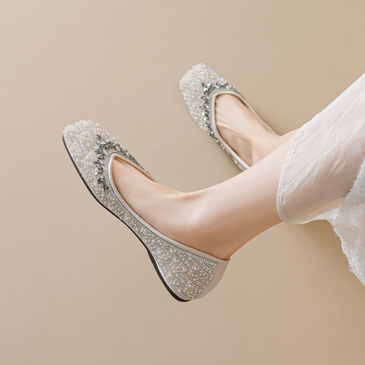 Women's Rhinestone Embellished, Shallow Mouth Slip-On Flats-RAIIFY