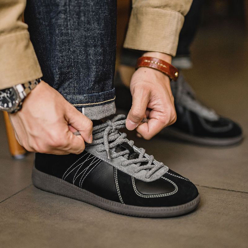 Men’s Plain Leather Trainers – Breathable & Lightweight with Contrast Stitching-RAIIFY