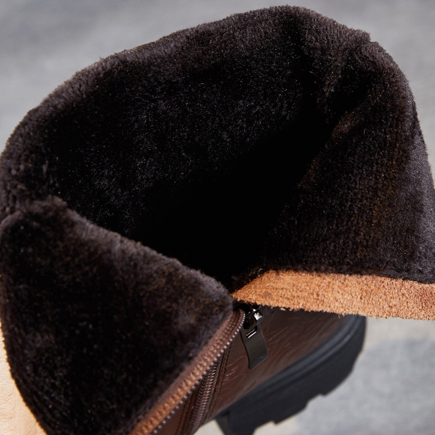 Women's Retro Embossed Leather Furred Mid-Calf Boots-RAIIFY