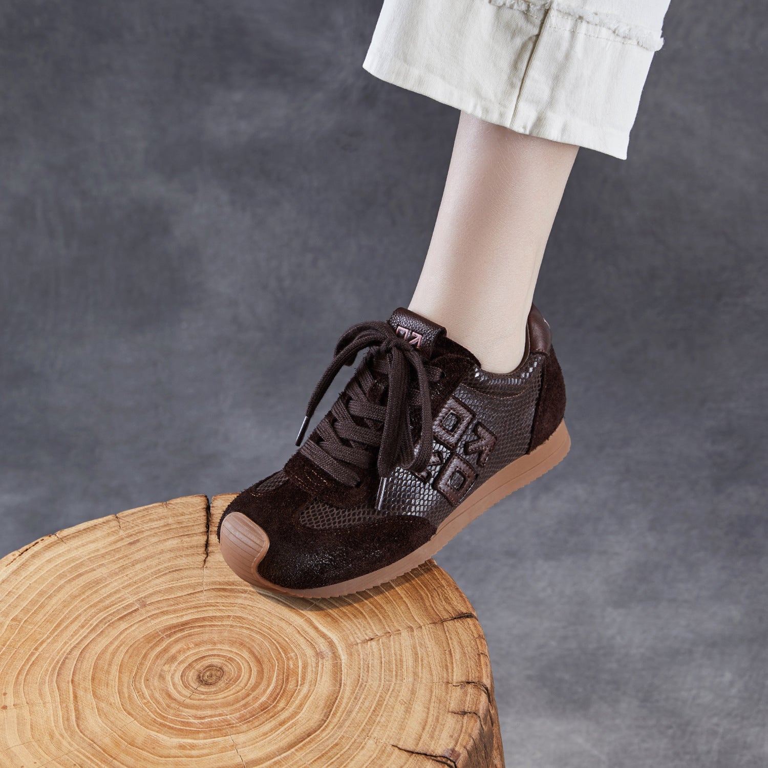 Women's Retro Patchwork Leather Flat Casual Sneakers-RAIIFY