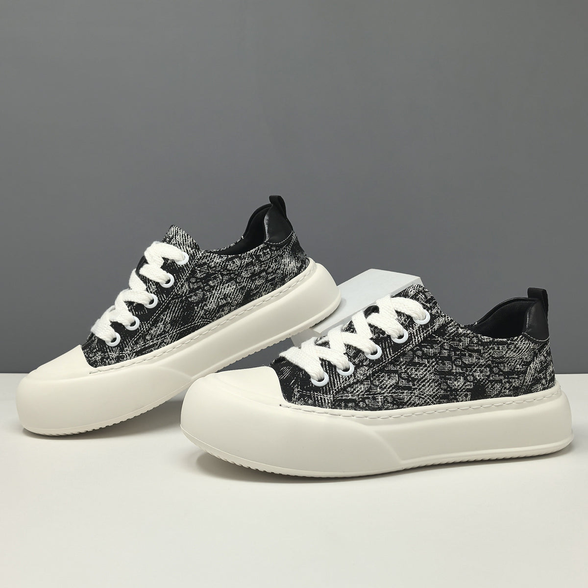 Men's Chic Breathable Denim Canvas Casual Sneakers-RAIIFY