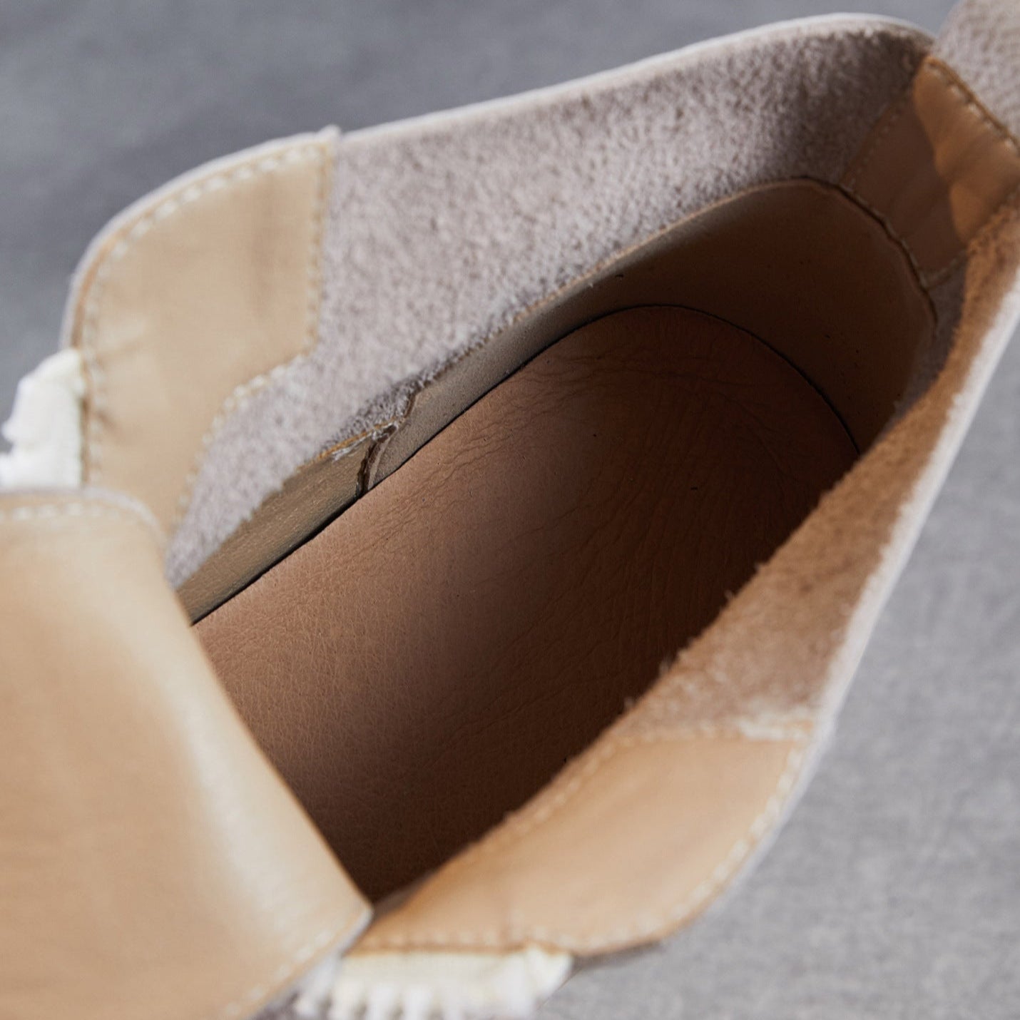 Women's Retro Leather Front Zipper Martin Boots-RAIIFY