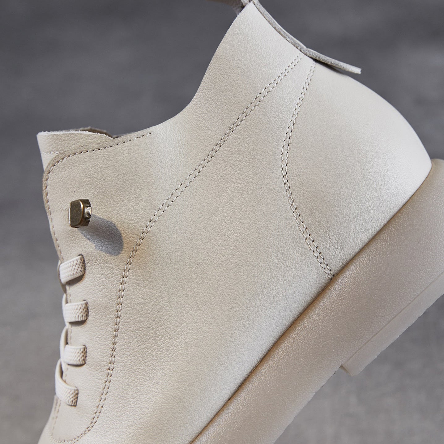 Women's Minimalist Soft Leather Flat Ankle Boots-RAIIFY