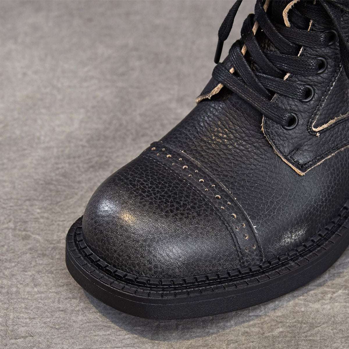 Women's Vintage Leather Buckle Motorcycle Boots-RAIIFY