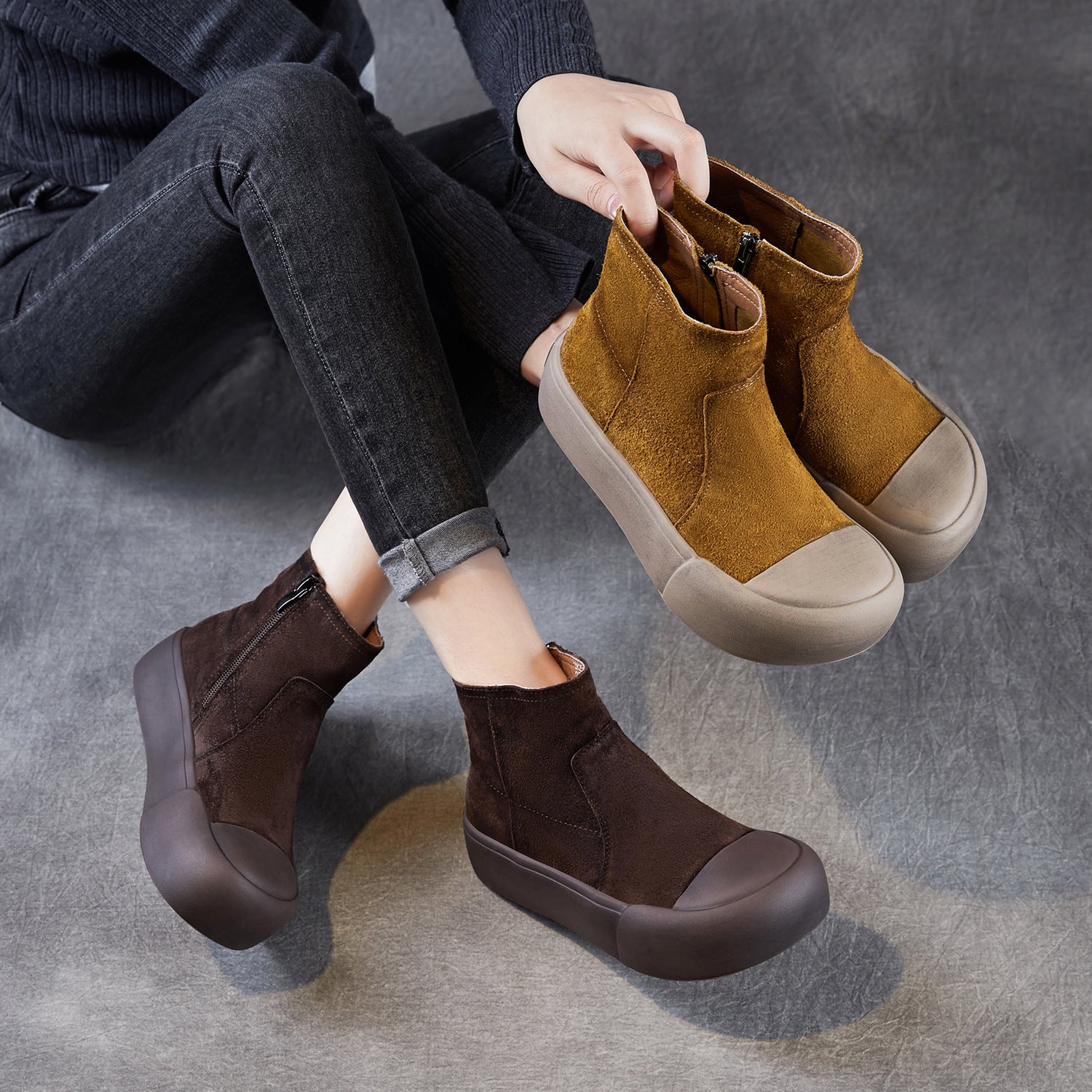 Women's Retro Minimalist Leather Platform Ankle Boots-RAIIFY