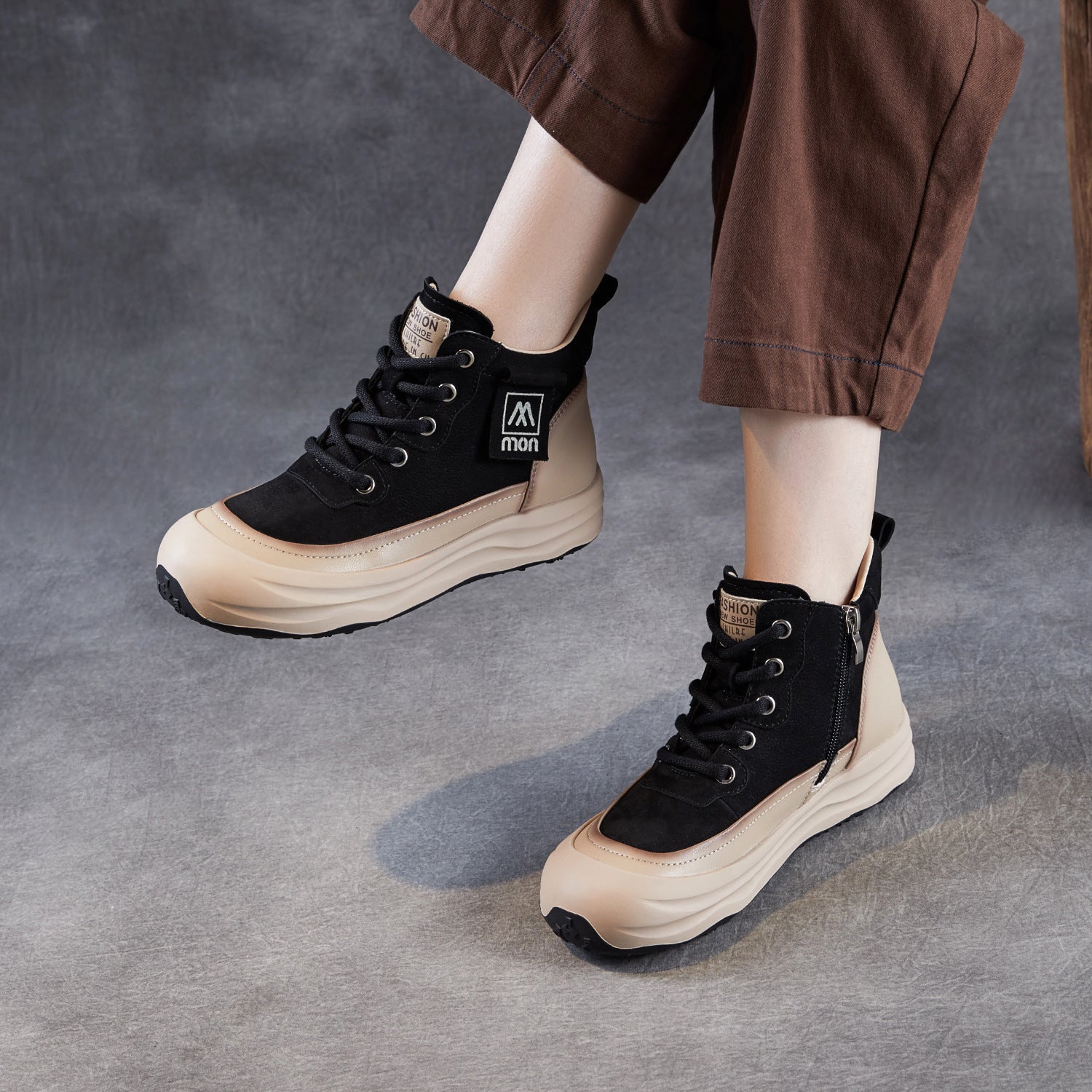 Women's Retro Leather Platform Martin Ankle Boots-RAIIFY