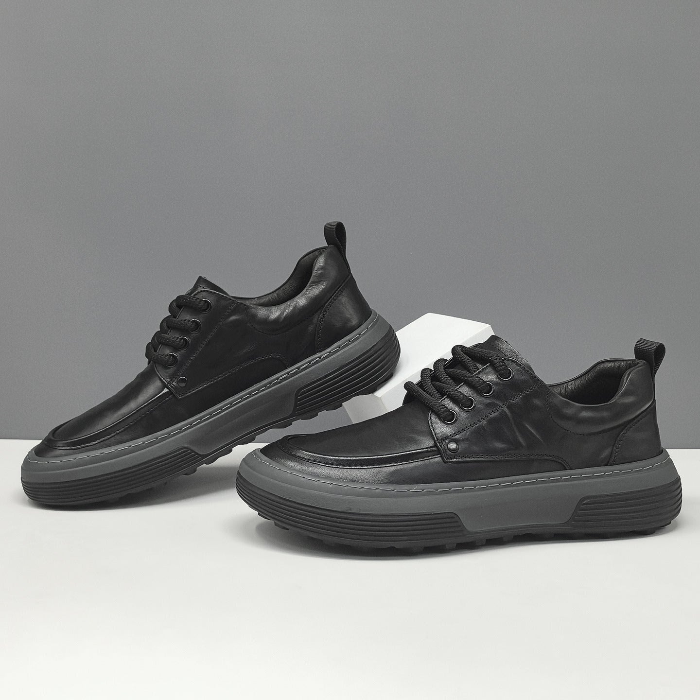 Men's Minimalist Black Leather Flat Casual Shoes-RAIIFY