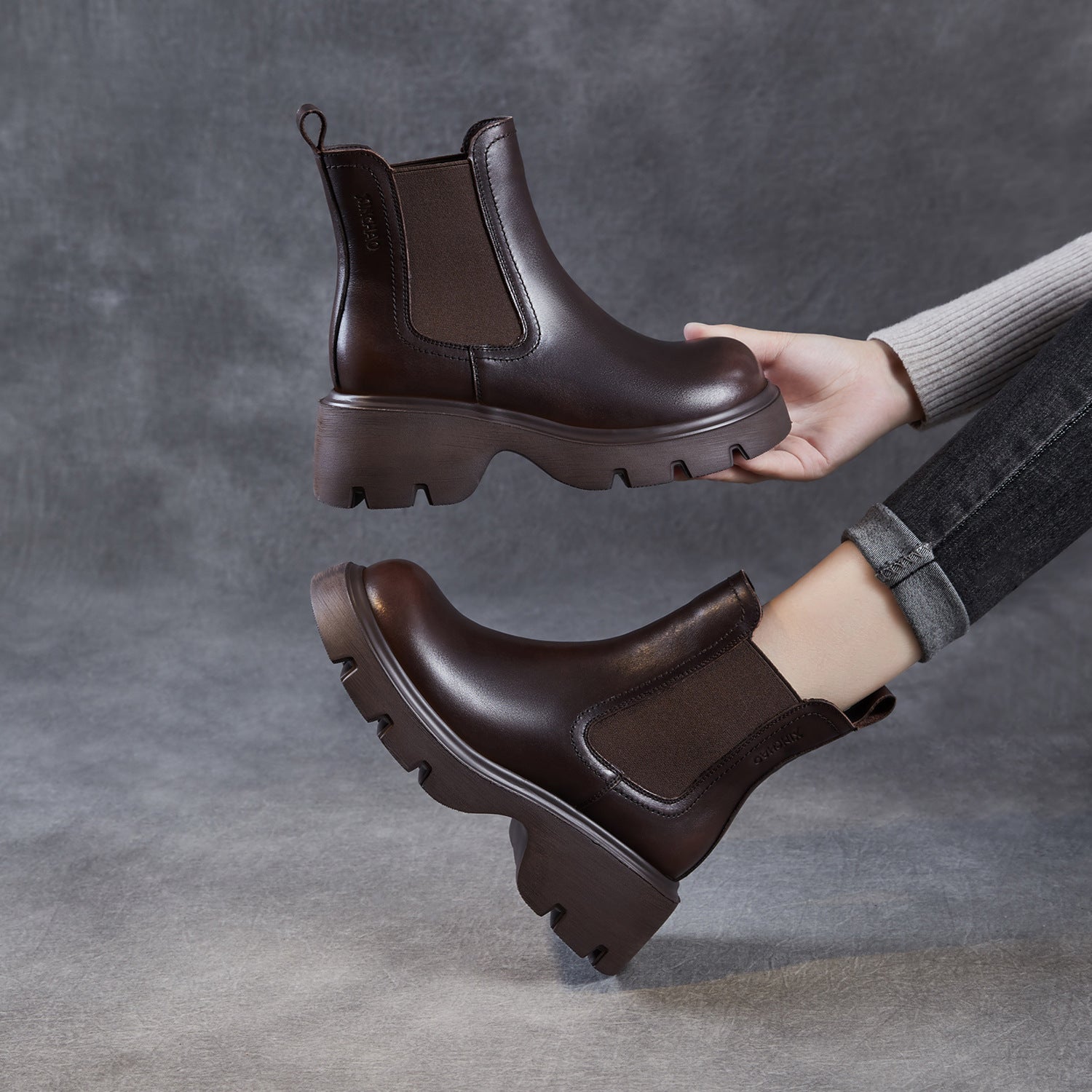 Women's Retro Leather Slip-on Platform Ankle Boots-RAIIFY