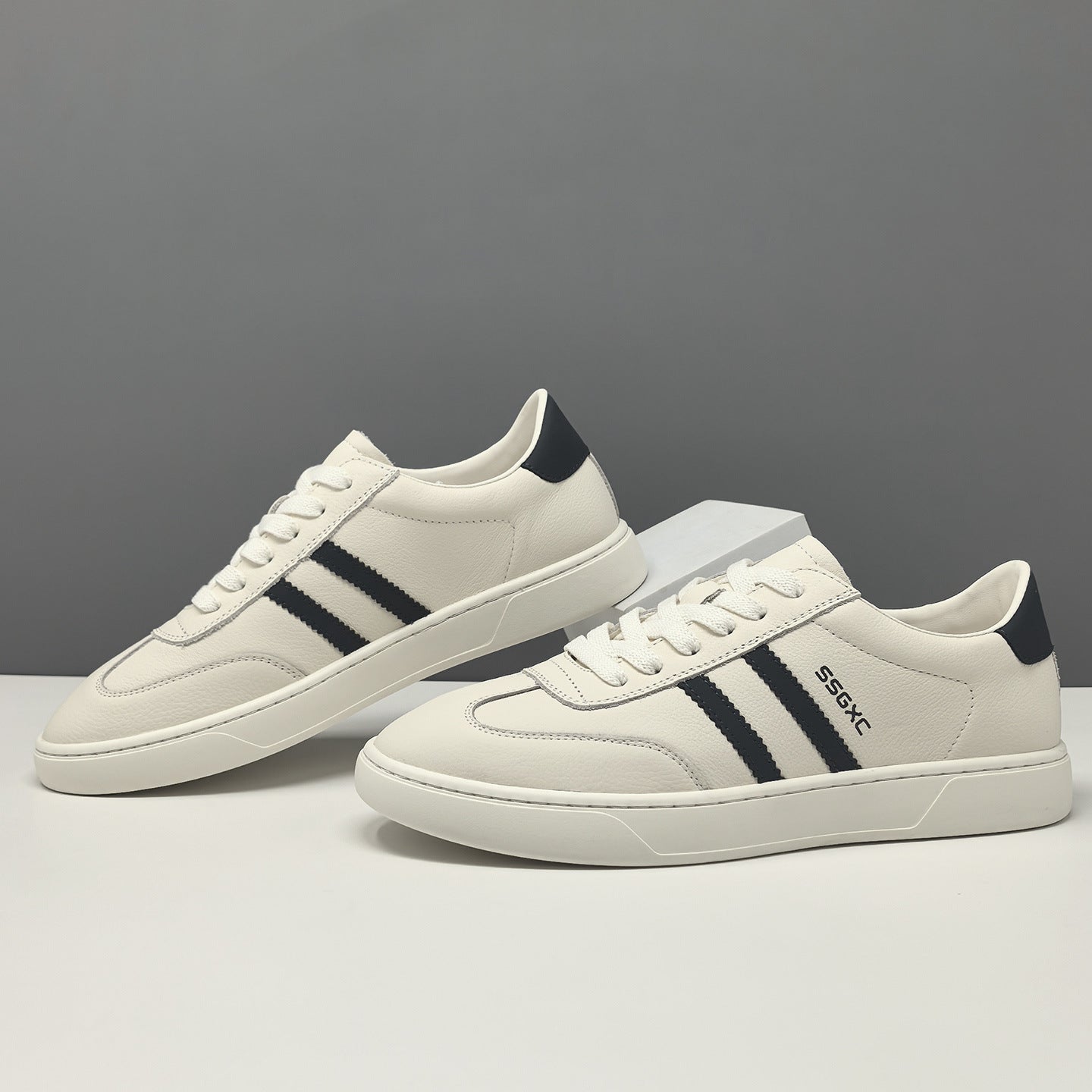 Men Genuine Leather Versatile Low Top Board Shoes-RAIIFY