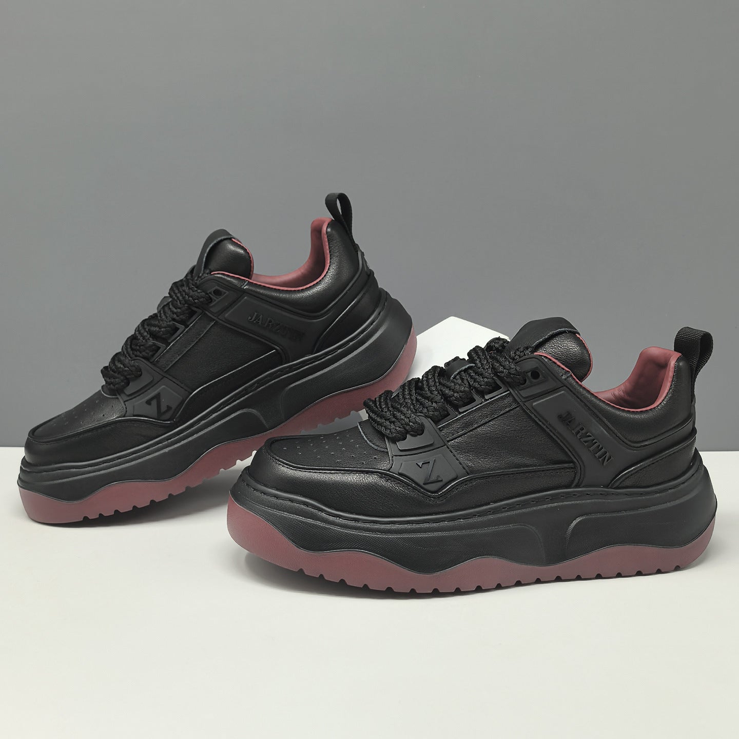 Men's Stylish Breathable Quilted Leather Casual Sneakers-RAIIFY