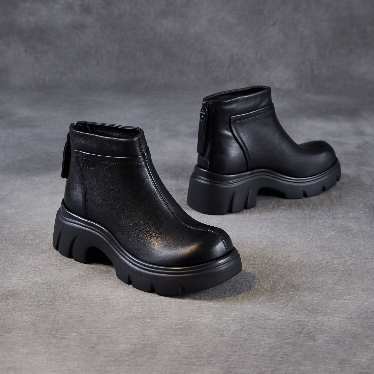 Women's Minimalist Leather Furred Ankle Boots-RAIIFY