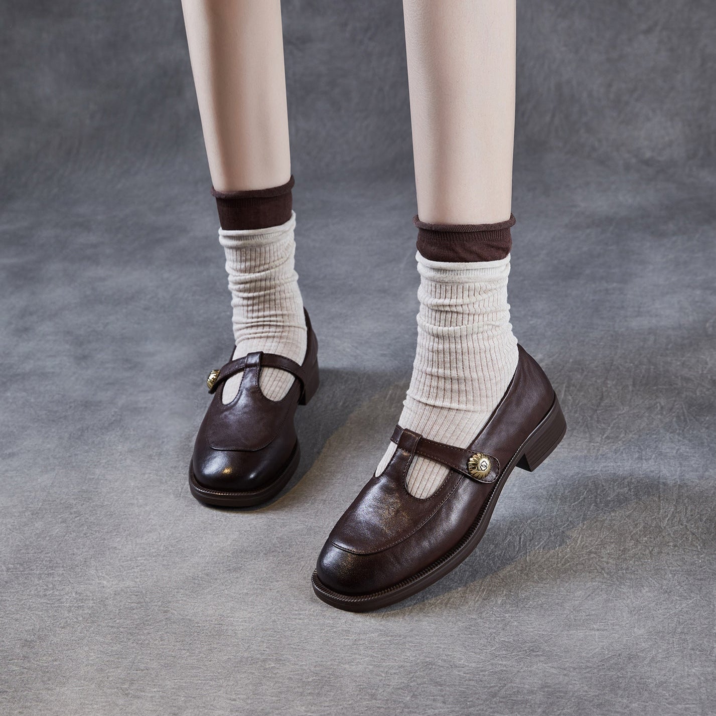 Women's Retro Leather T-Strap Velcro Mary Jane Shoes-RAIIFY