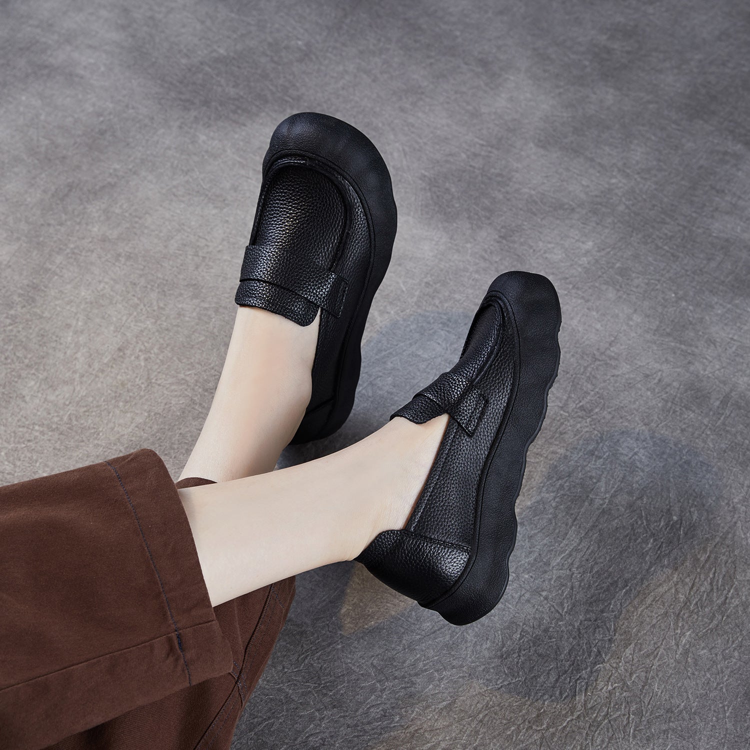 Women's Retro Soft Leather Flat Casual Loafers-RAIIFY