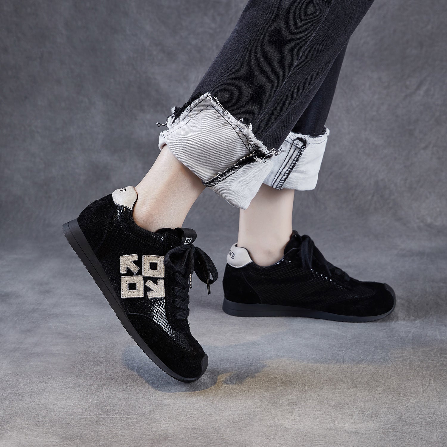 Women's Retro Patchwork Leather Flat Casual Sneakers-RAIIFY