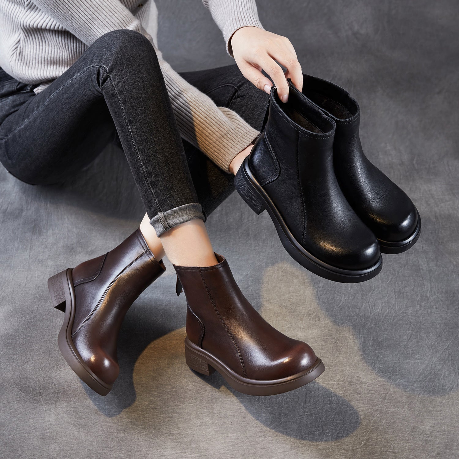 Women's Retro Plain Leather Minimalist Ankle Boots-RAIIFY