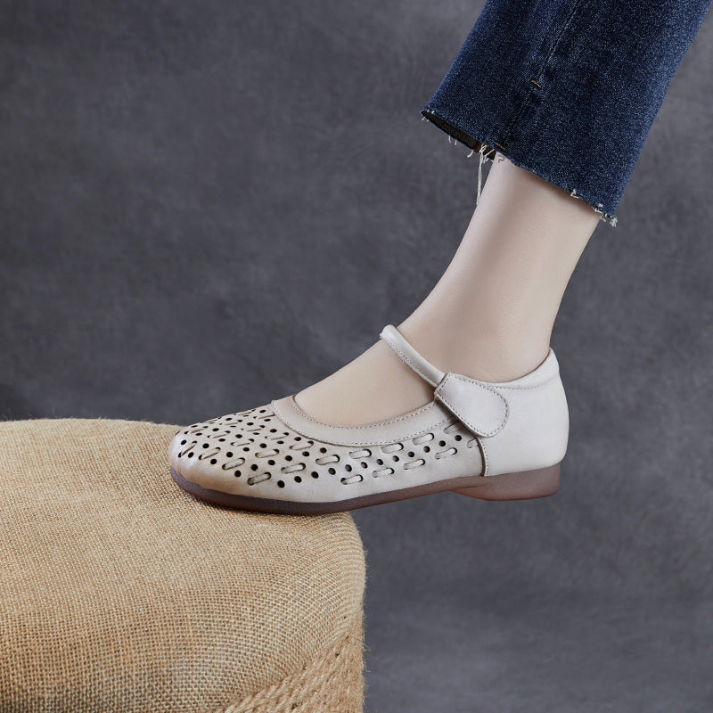 Women Retro Plain Hollow Leather Low Top Flats-RAIIFY