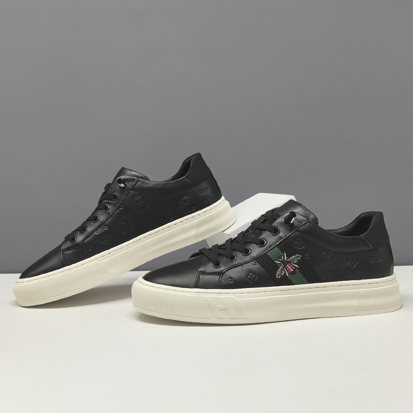 Men's Fashion Embossed Leather Flat Casual Shoes-RAIIFY